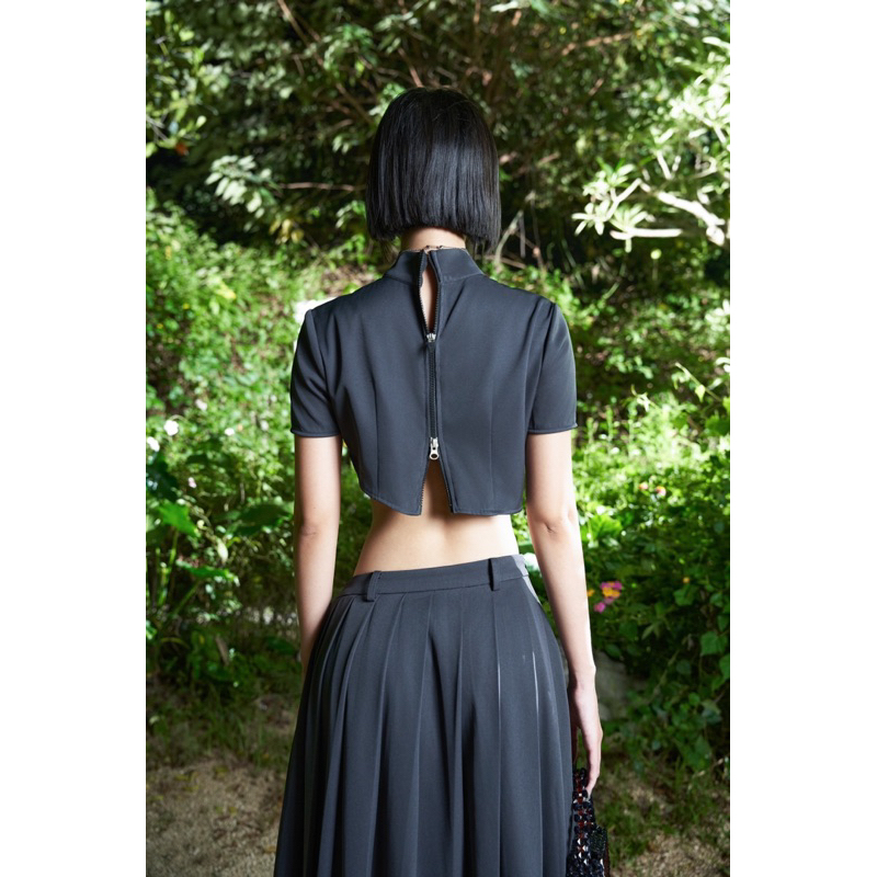 SET VÁY CHI TIẾT LỆCH ĐỐI XỨNG