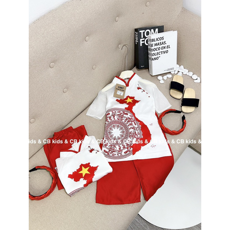 Set áo dài VN tặng kèm cài