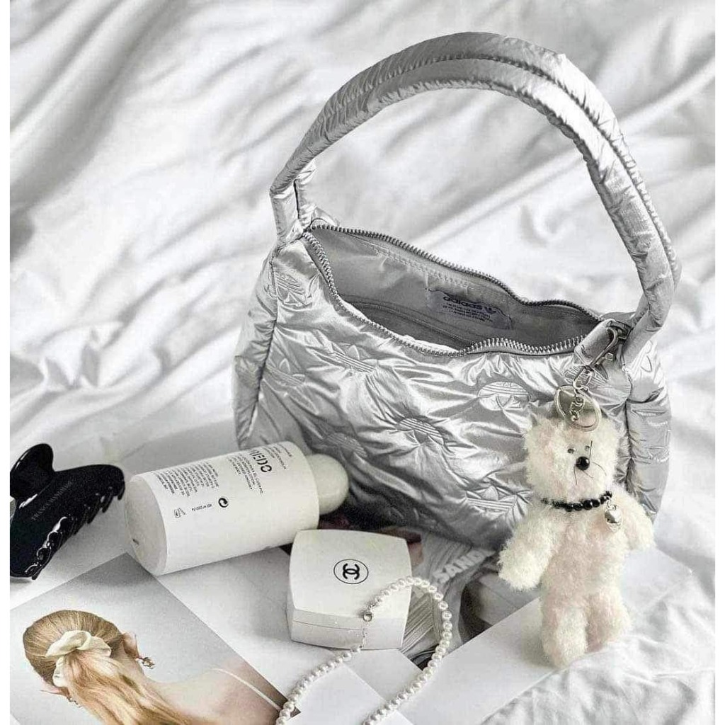 Túi đeo vai adidas Silver Puffy Satin Mini Shoulder Bag II3393 Puffer màu Bạc | PiuPiu Authentic