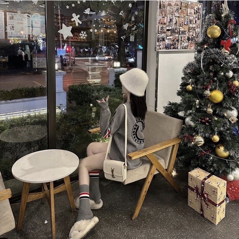 Áo Len Thom Con Chó Form Rộng Unisex , Áo Len Thom Cún hot hit dáng unisex nam nữ H 19