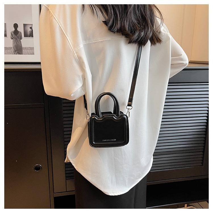 Túi xách tay nữ túi mini hai quai in gân nổi hottrend kèm quai đeo chéo LK359