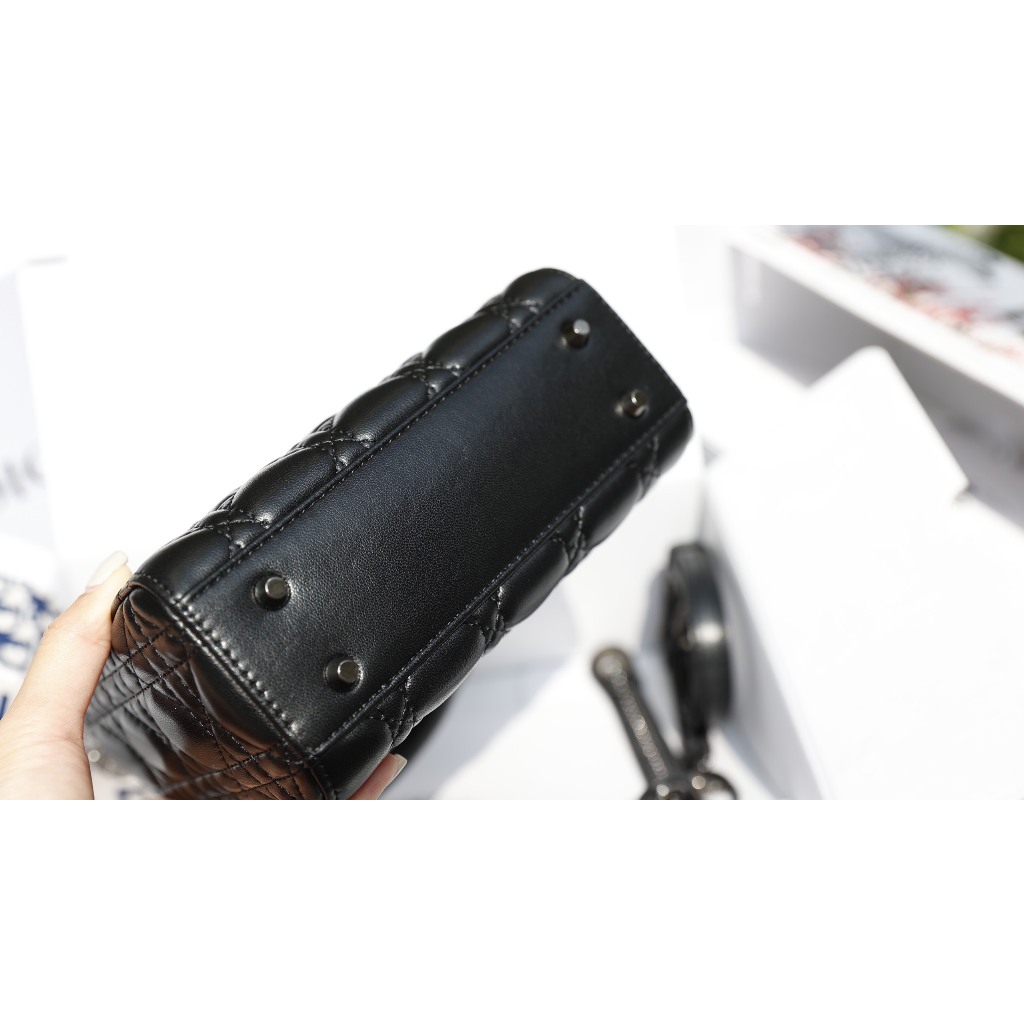 TÚI CD LADY SZ17 CHARM