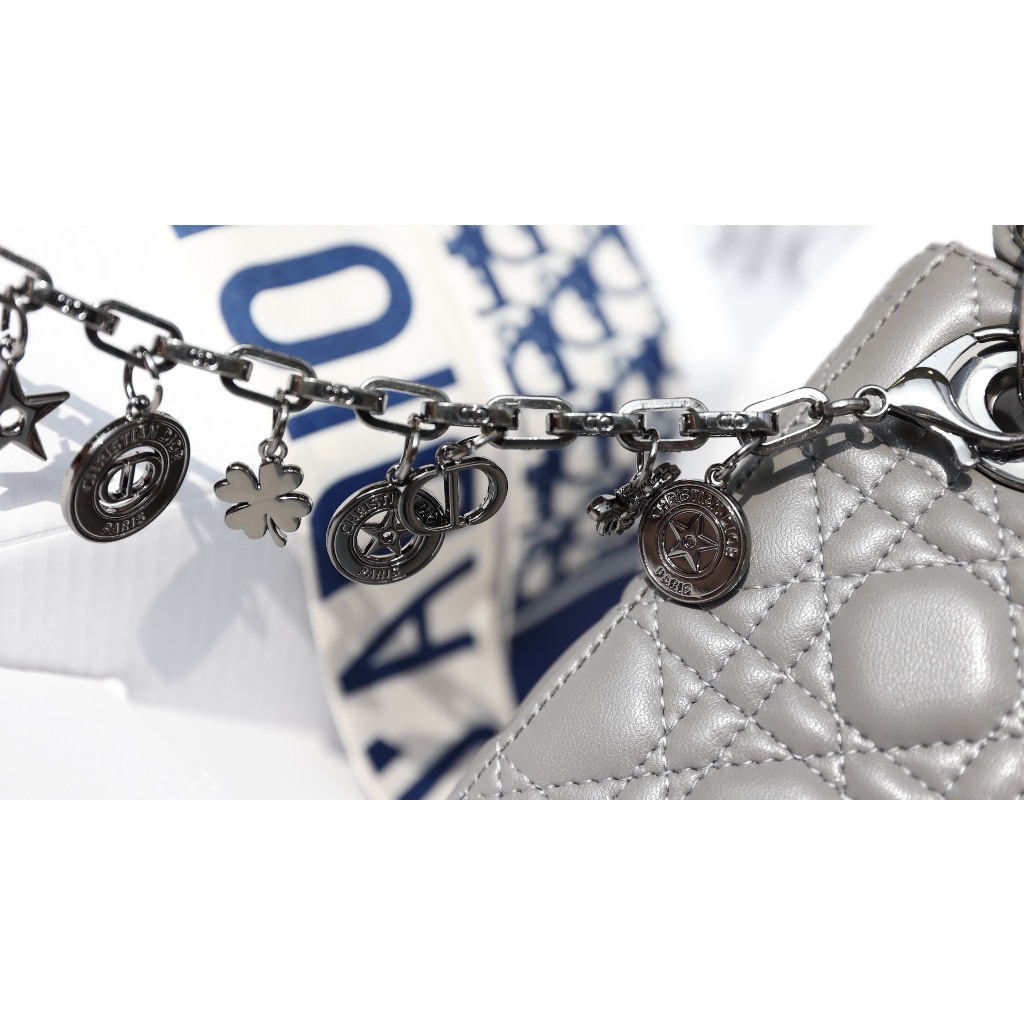 TÚI CD LADY SZ17 CHARM