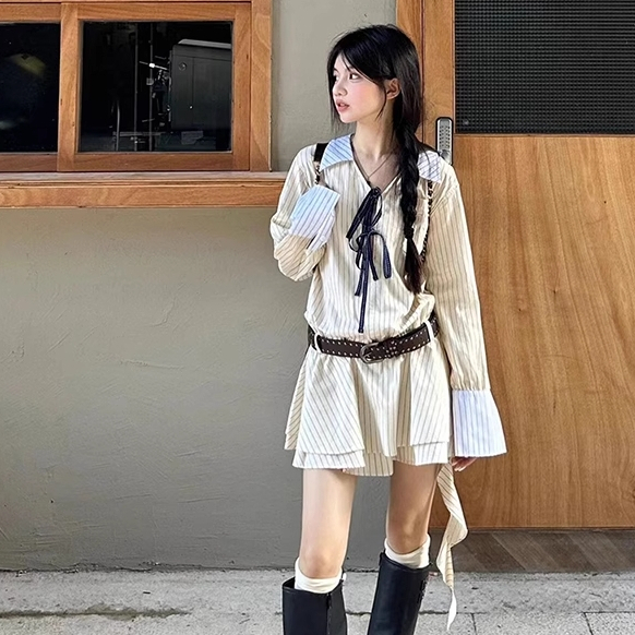 Váy ngắn cổ V dài tay cổ phối viền siêu xinh kèm thắt lưng belt dáng váy xoè chiết eo mùa thu ulzzang