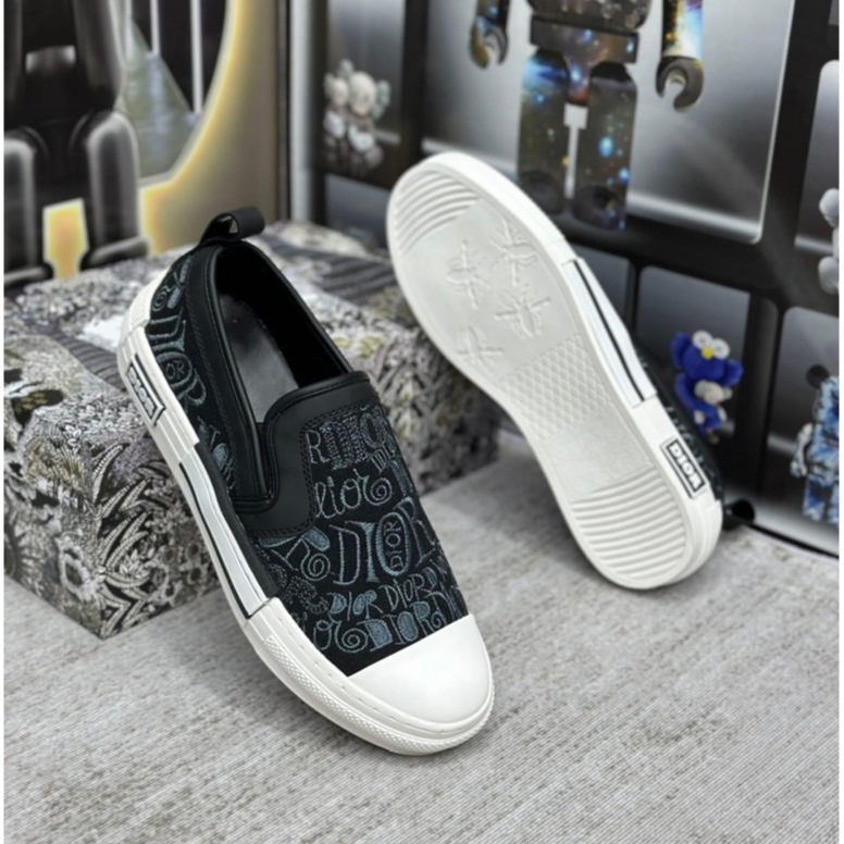 Giày Slipon Nam CD Dệt Vân Chữ Nổi Mũi Trắng Cực Sang Mẫu mới của DIO
