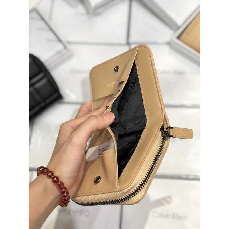 Ví calvin chần khoá kéo