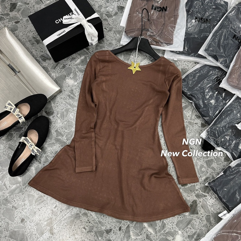 Váy Body Dài Tay Khoét Eo Khánh Lê