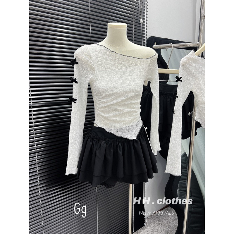 Set áo trễ vai vạt xéo đính nơ kèm chân váy xòe - Bộ 2 món áo trễ vai xốp đính nơ kèm chân váy