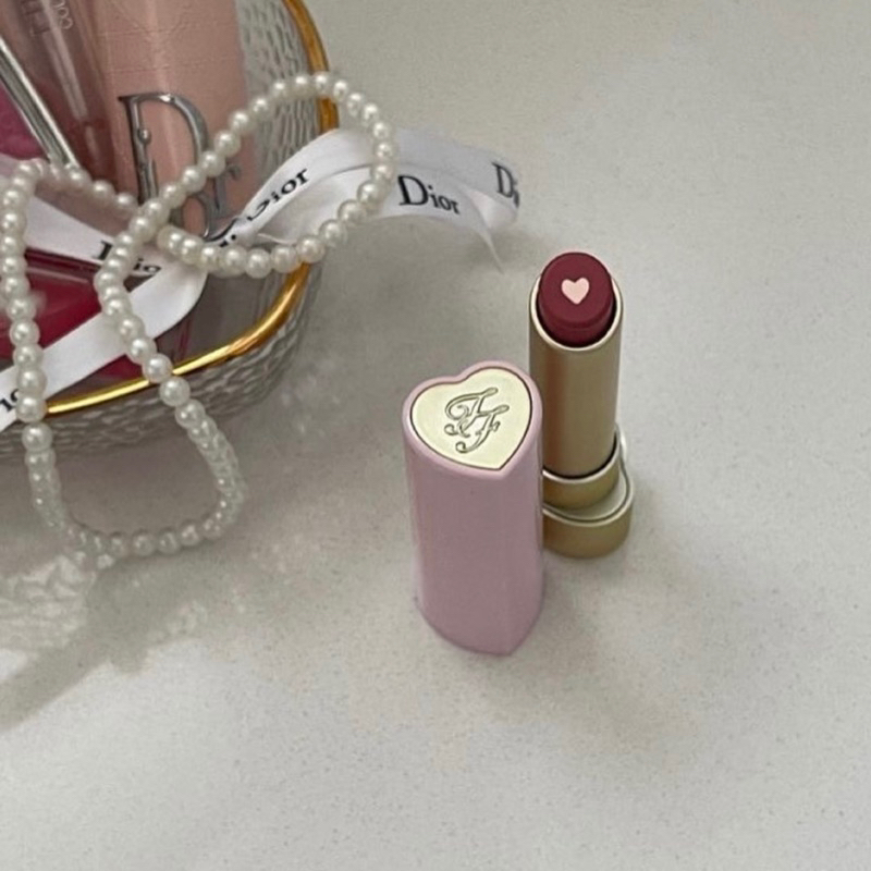 Son dưỡng có màu Too Faced Too Femme Heart Core Lipstick