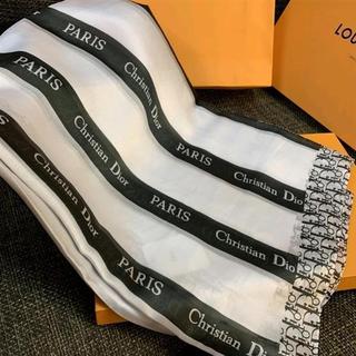 KHĂN LỤA ĐI BIỂN LV CHOÀNG CỔ FULLBOX