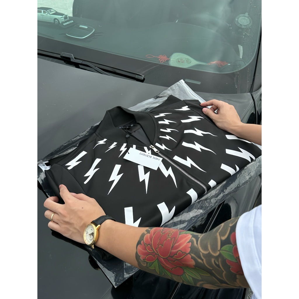 Áo khoác Gió Nam Nữ Siêu Cấp Neil Barrett In Họa Tiết Tia Sét Trước Ngực, Thời Trang Nam Siêu Cấp New 2023