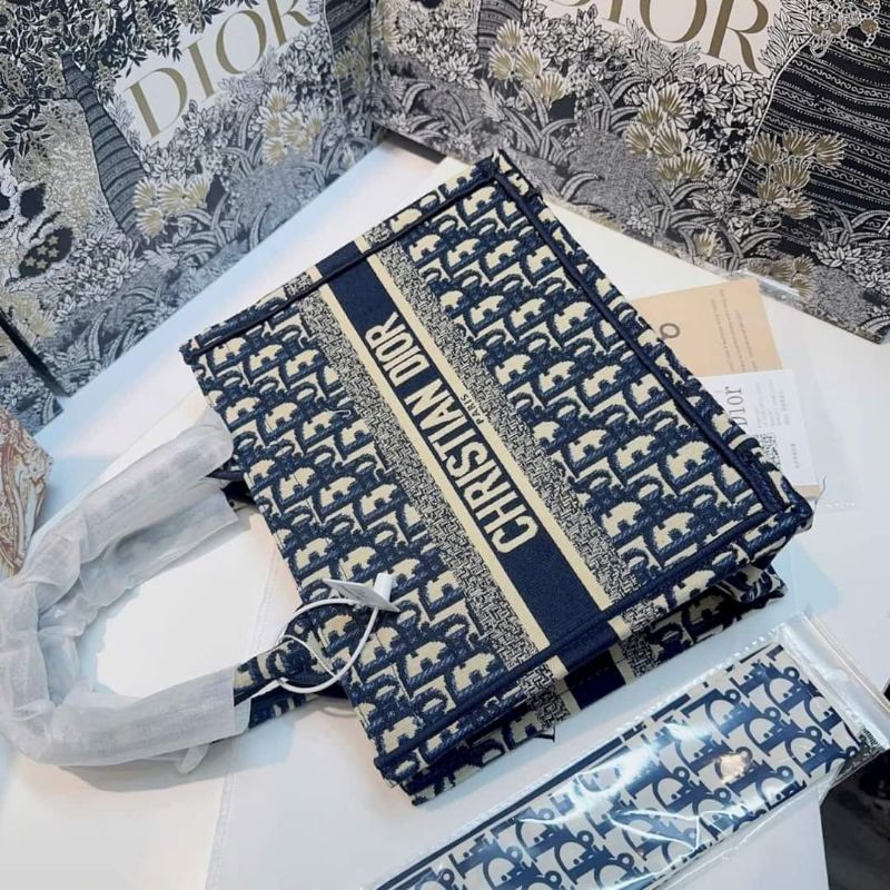 TÚI DIO BOOK CHẤT VẢI THÊU NỔI CHỮ THỜI TRANG FULL BOX