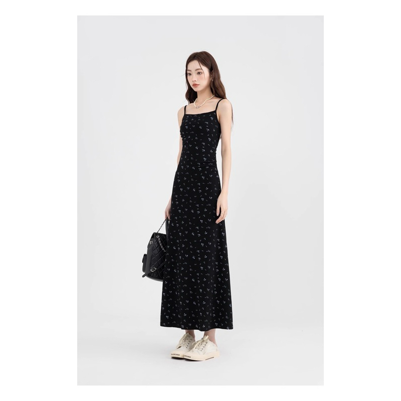 Hoodie kim sa đính đá tim-Váy cotton co giãn in hoa