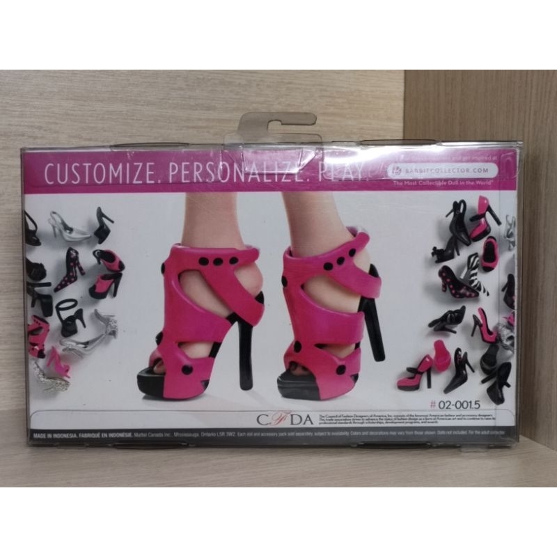 Giày cho búp bê barbie