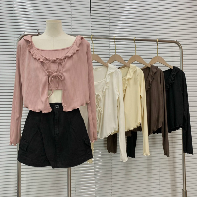 Set áo hai dây kèm cardigan viền bèo cột dây chất tăm thái