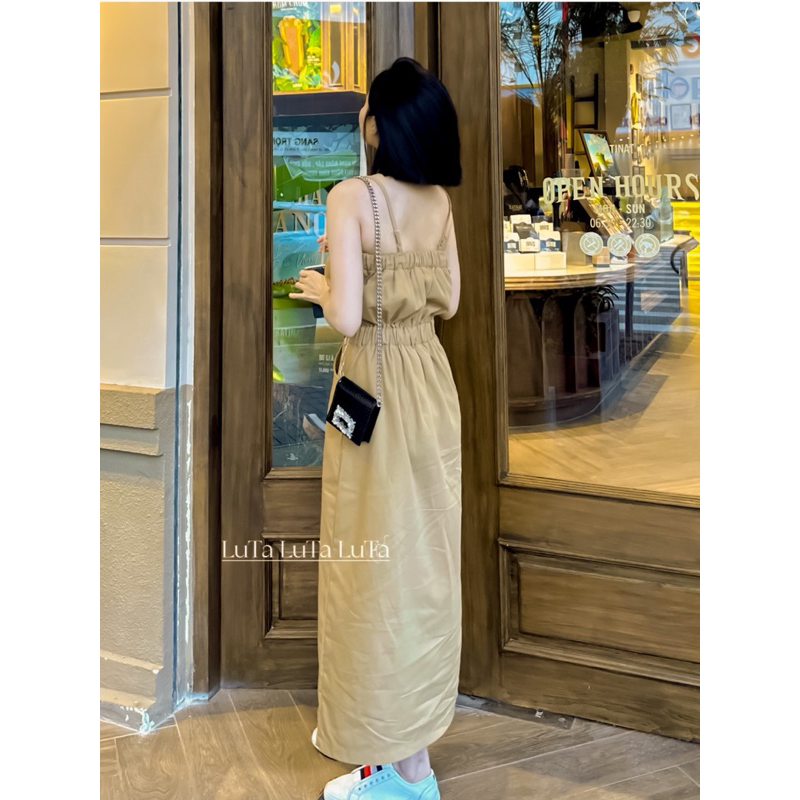 VÁY NÂU XẺ TÀ TRƯỚC