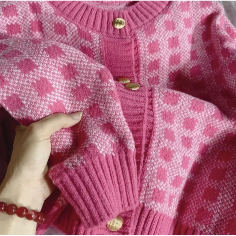 K21 Áo Khoác Len Hồng Hottrend Cúc Vàng Siêu Xinh, Chất Len Mịn Mướt, Hàng QC Loại Một Co Giãn Tốt, Freesize 40-58kg