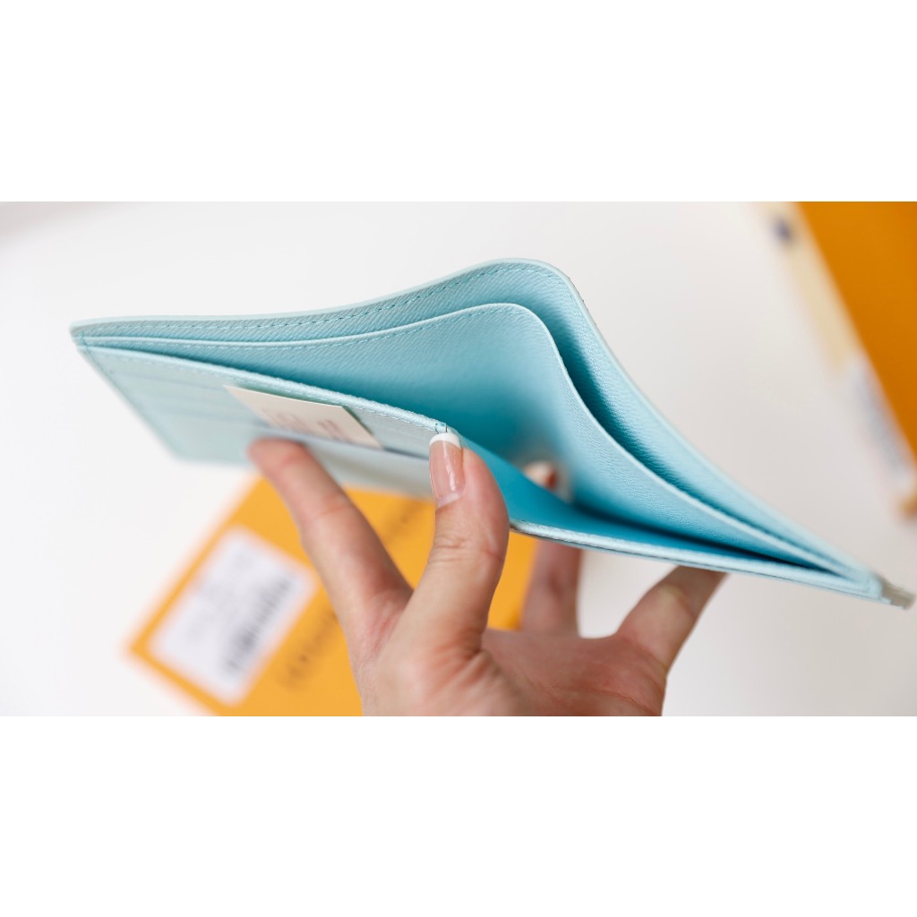 VÍ NAM HỌA TIẾT LV NEW