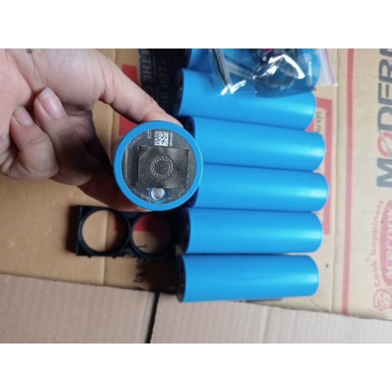 Pin sắt phosphat Eve 40135_3,2v_20ah có kèm khung