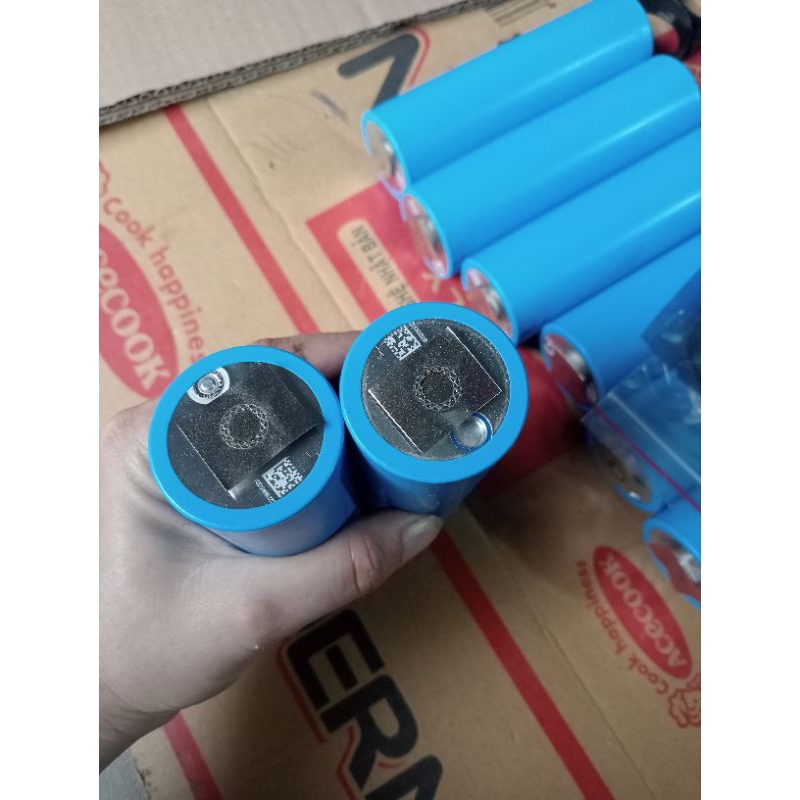 Pin sắt phosphat Eve 40135_3,2v_20ah có kèm khung