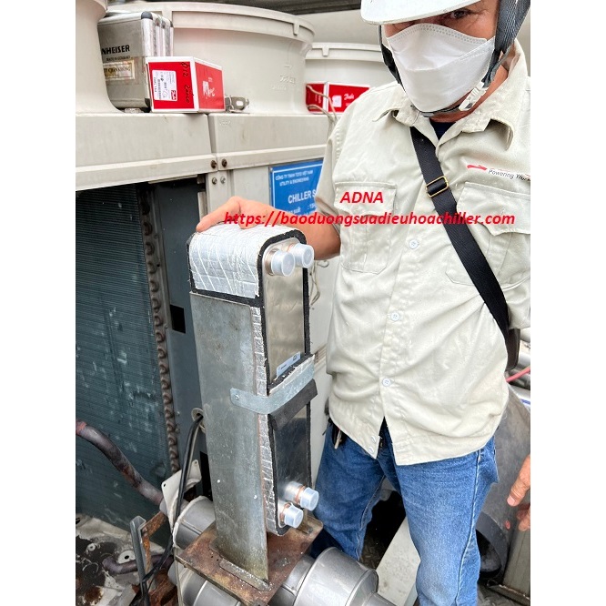 Thay máy nén điều hòa chiller AHU