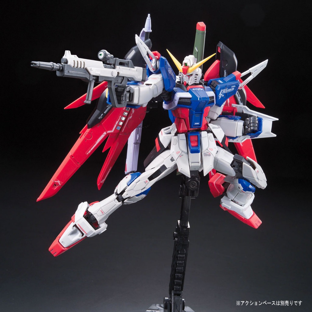 Mô hình gundam RG 1/144 DESTINY GUNDAM