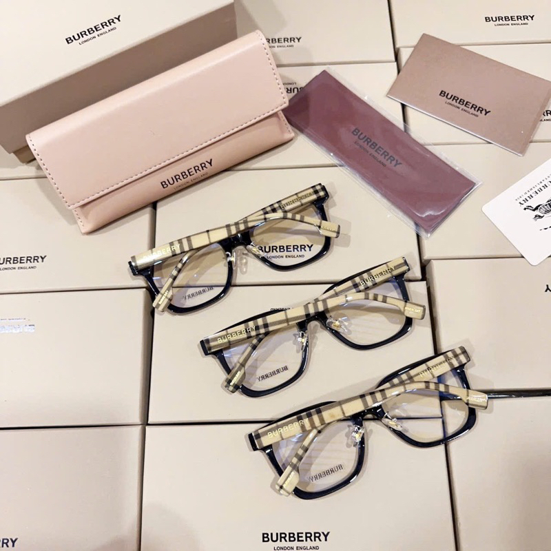 KÍNH  BBRY GIẢ CẬN Hót  trendd