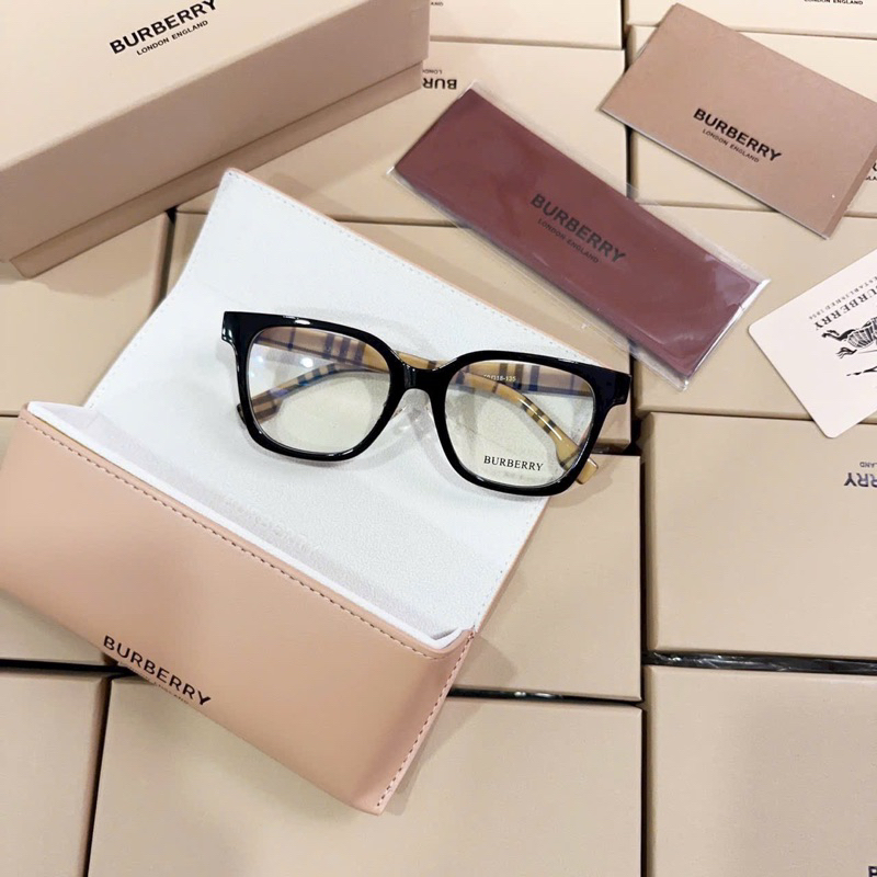 KÍNH  BBRY GIẢ CẬN Hót  trendd