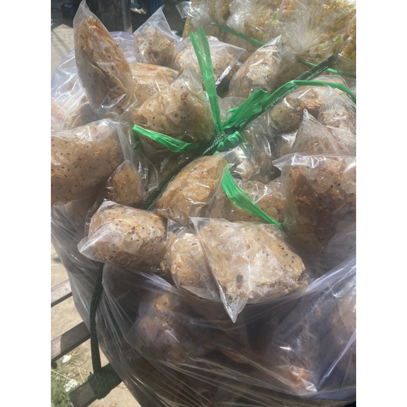 Bánh tráng mắm tỏi chiên giòn Phan Rang