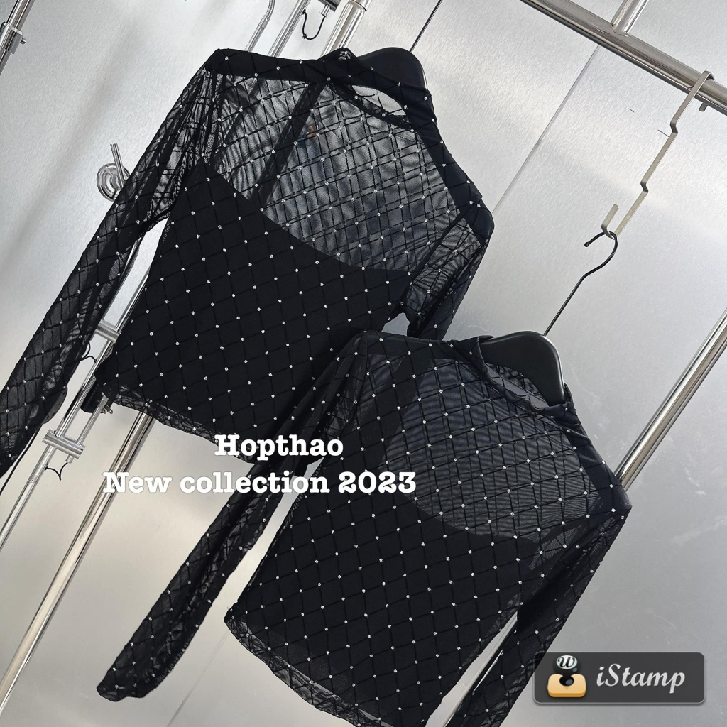 Áo lưới đính đá cổ cao dài tay dáng ngắn hót