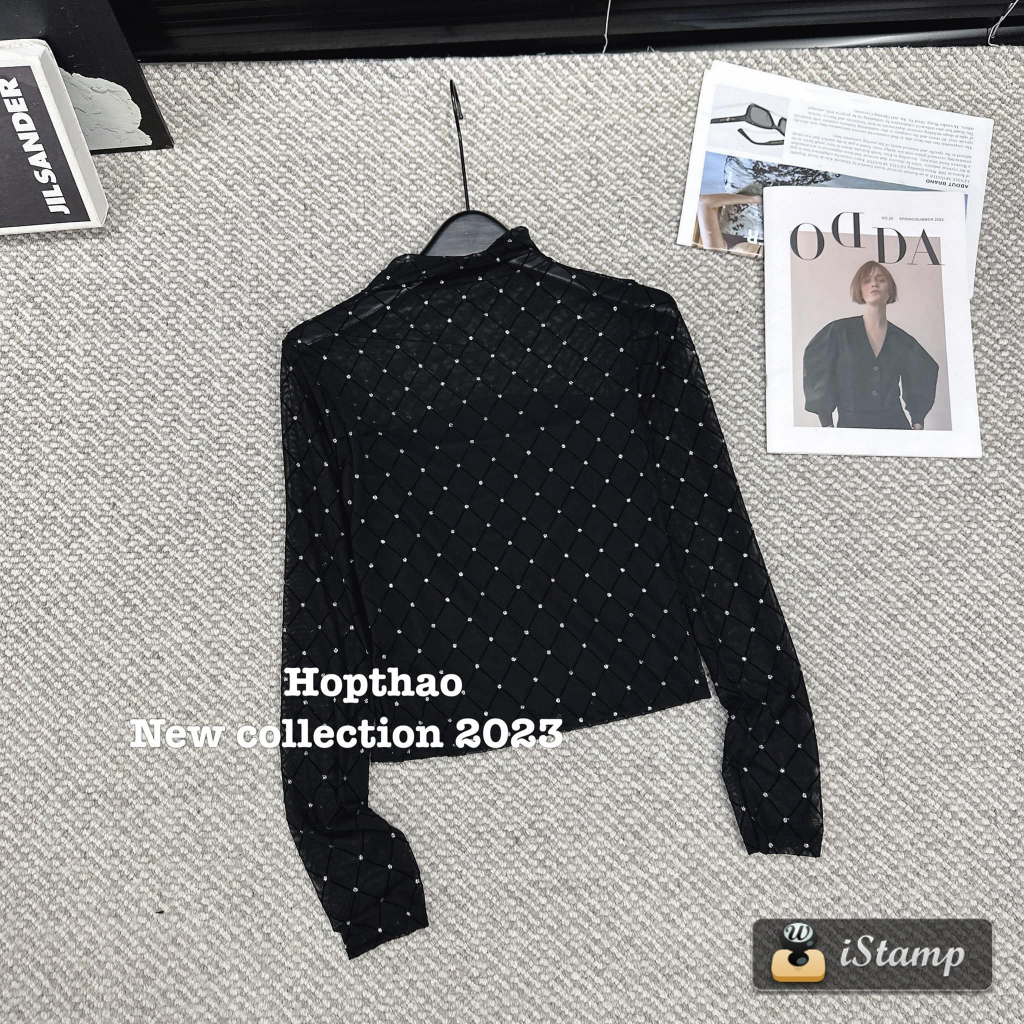 Áo lưới đính đá cổ cao dài tay dáng ngắn hót