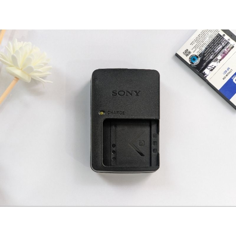 Pin sạc Sony NP BD1 cho Sony pin NP-BD1, NP-BN1, NP-FR1,...