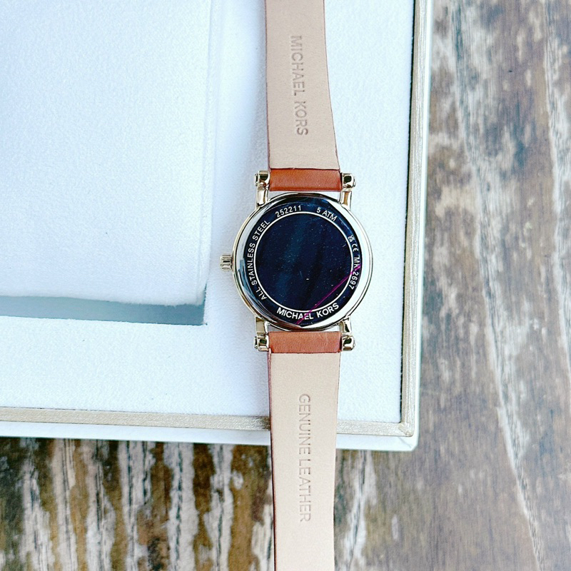 Đồng Hồ Nữ Michael Kors Size 28mm Chống Nước 30m