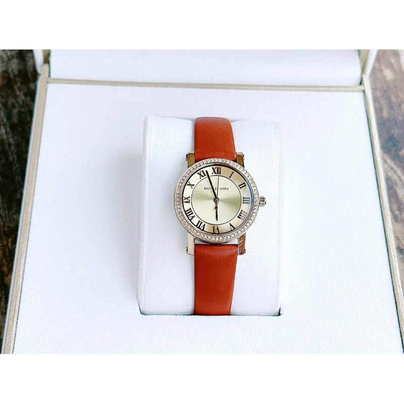 Đồng Hồ Nữ Michael Kors Size 28mm Chống Nước 30m