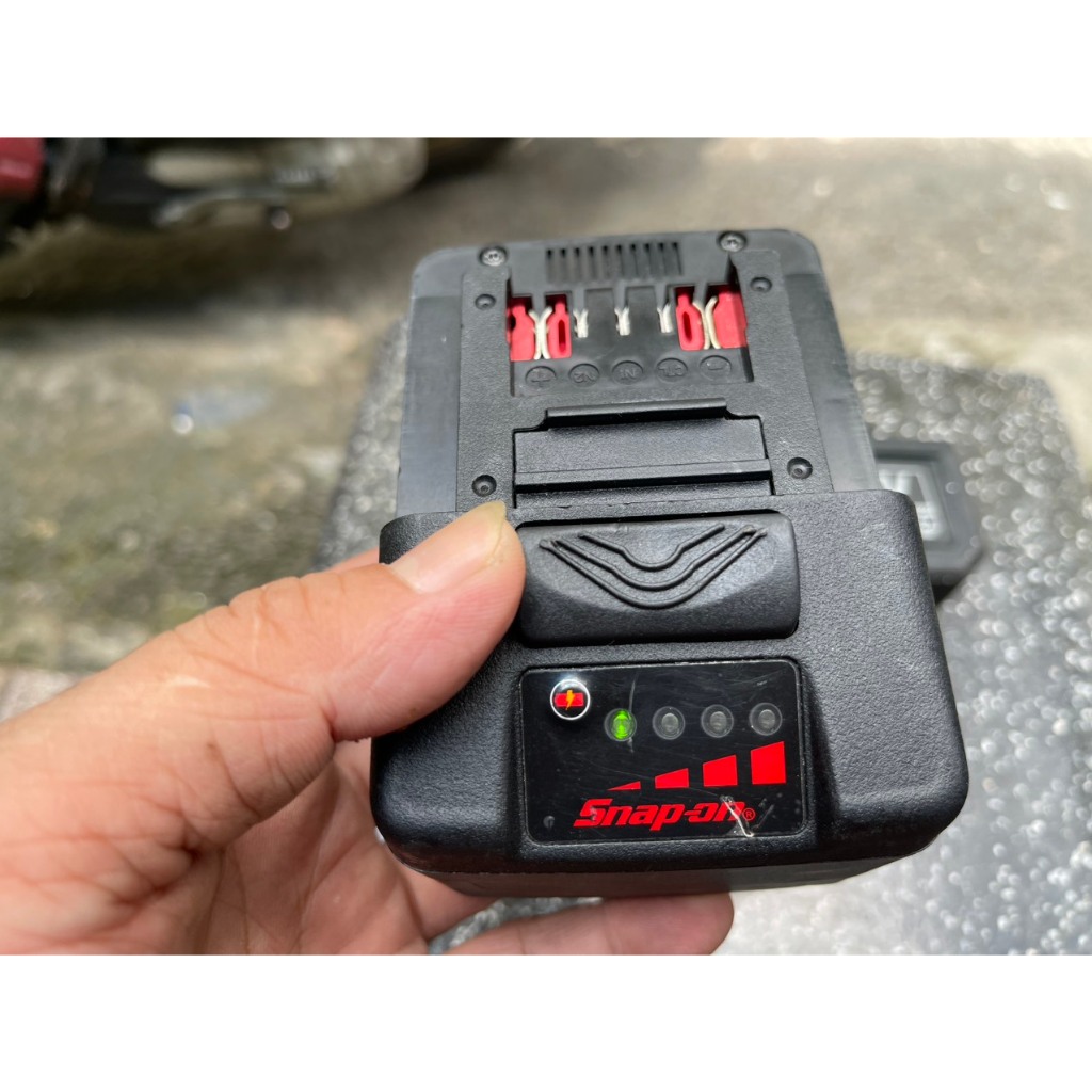 Pin snap - on CTB8187 5Ah 18v