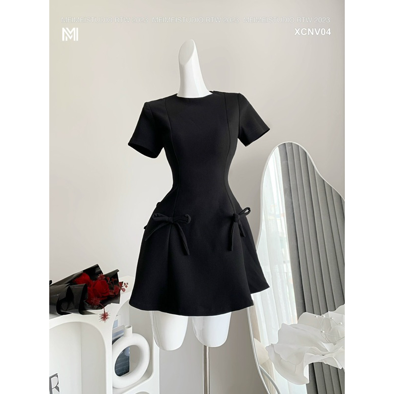 Váy xòe đính nơ