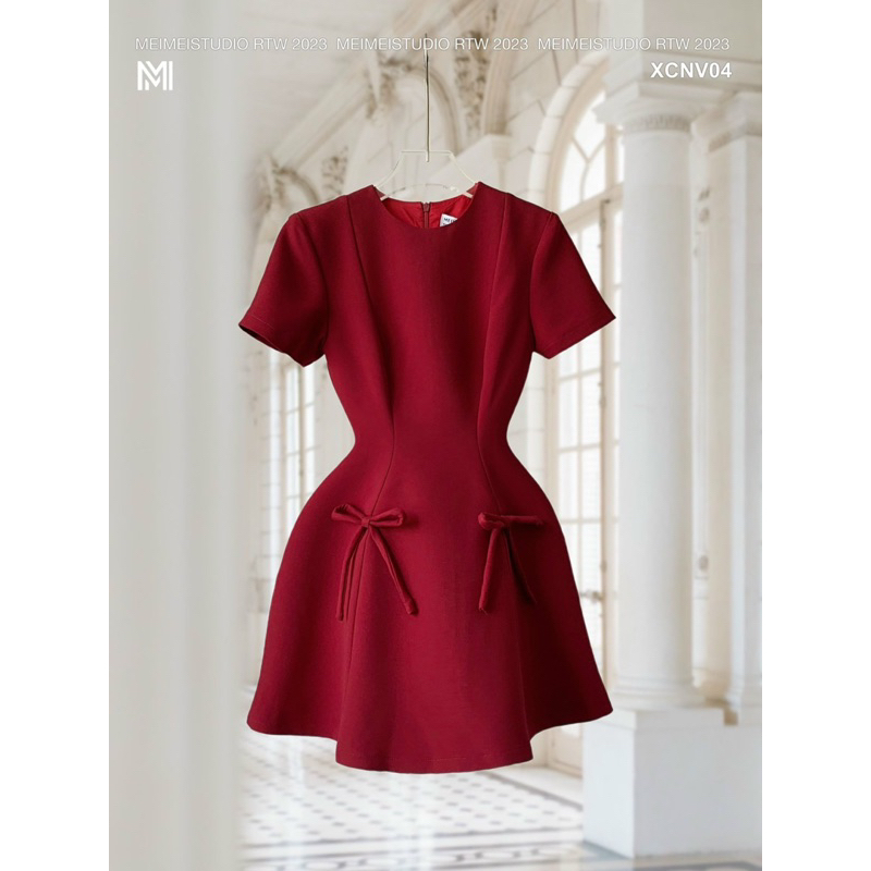 Váy xòe đính nơ