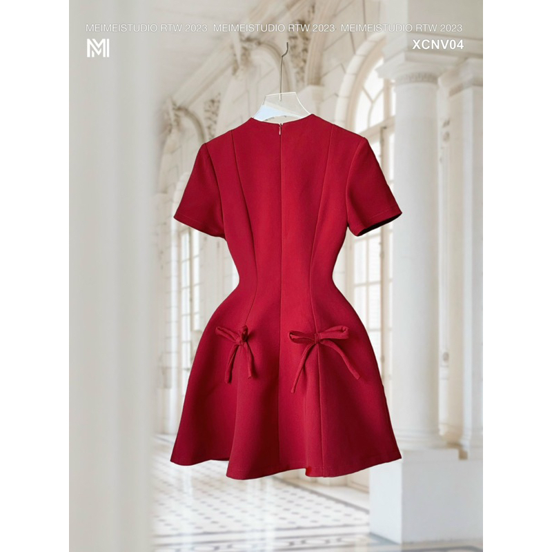 Váy xòe đính nơ