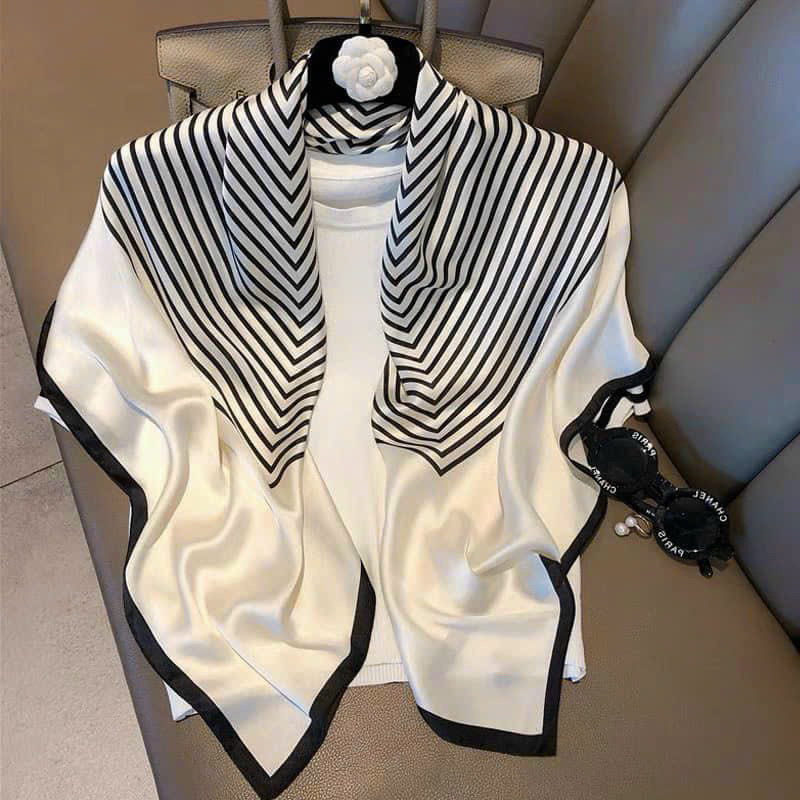 SÉT  2 kHĂN LỤAA VUÔNGG