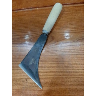 tréc làm cỏ vườn