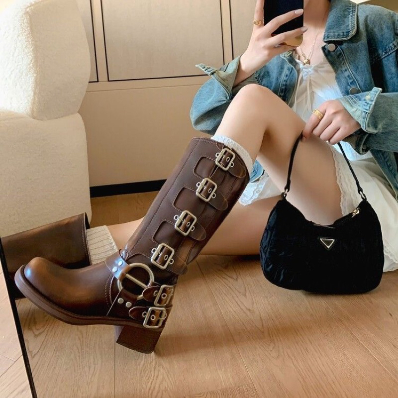 BOOT MIUMIU HOT TREND NÂU XINH XẮN