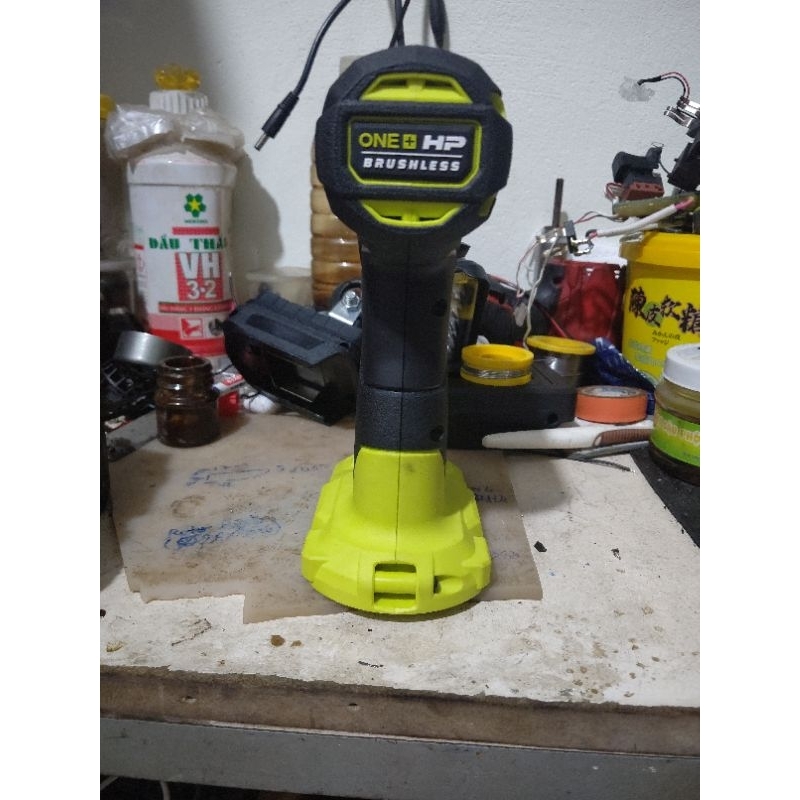 Bulong pin ryobi 18v