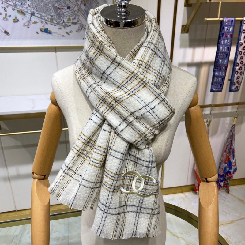 Khăn dạ hoạ tiết kẻ thương hiệu, khăn choàng chất liệu cashmare - Hàng có sẵn