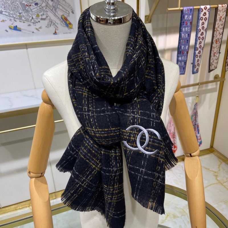 Khăn dạ hoạ tiết kẻ thương hiệu, khăn choàng chất liệu cashmare - Hàng có sẵn