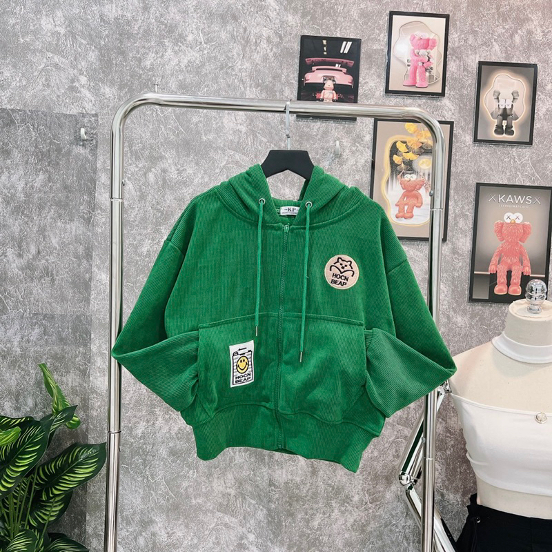 Áo khoác chống nắng chất len nhung gân có 4 túi thêu logo form lửng dành cho nữ M625-AN STORE