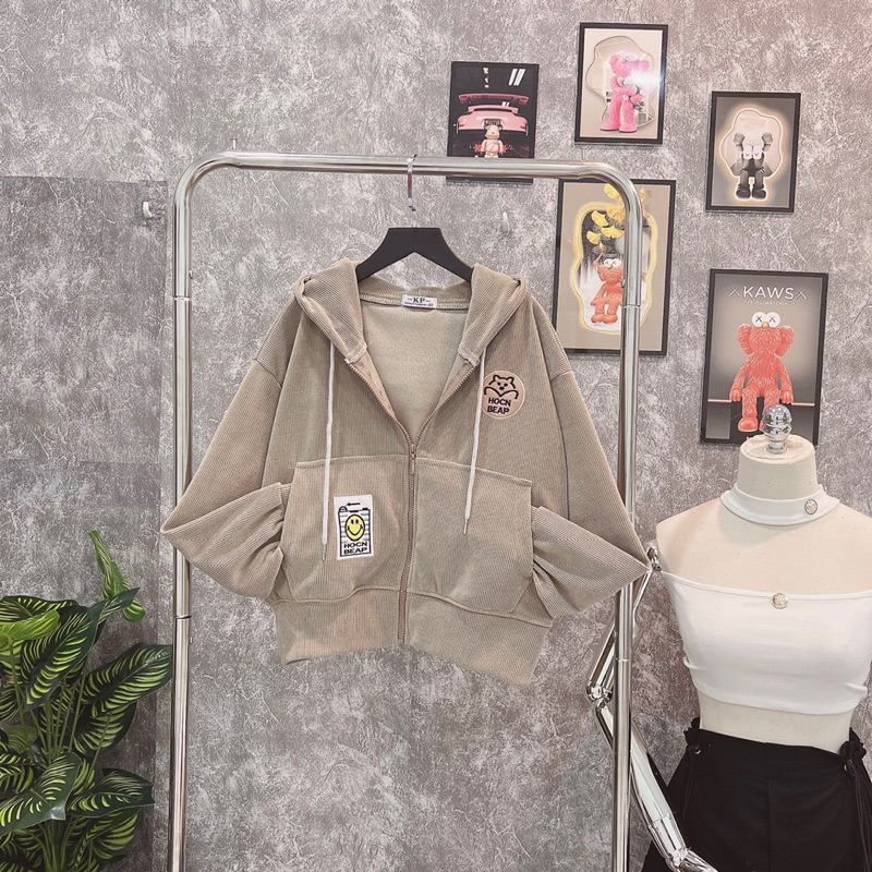 Áo khoác chống nắng chất len nhung gân có 4 túi thêu logo form lửng dành cho nữ M625-AN STORE