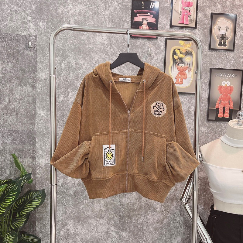 Áo khoác chống nắng chất len nhung gân có 4 túi thêu logo form lửng dành cho nữ M625-AN STORE