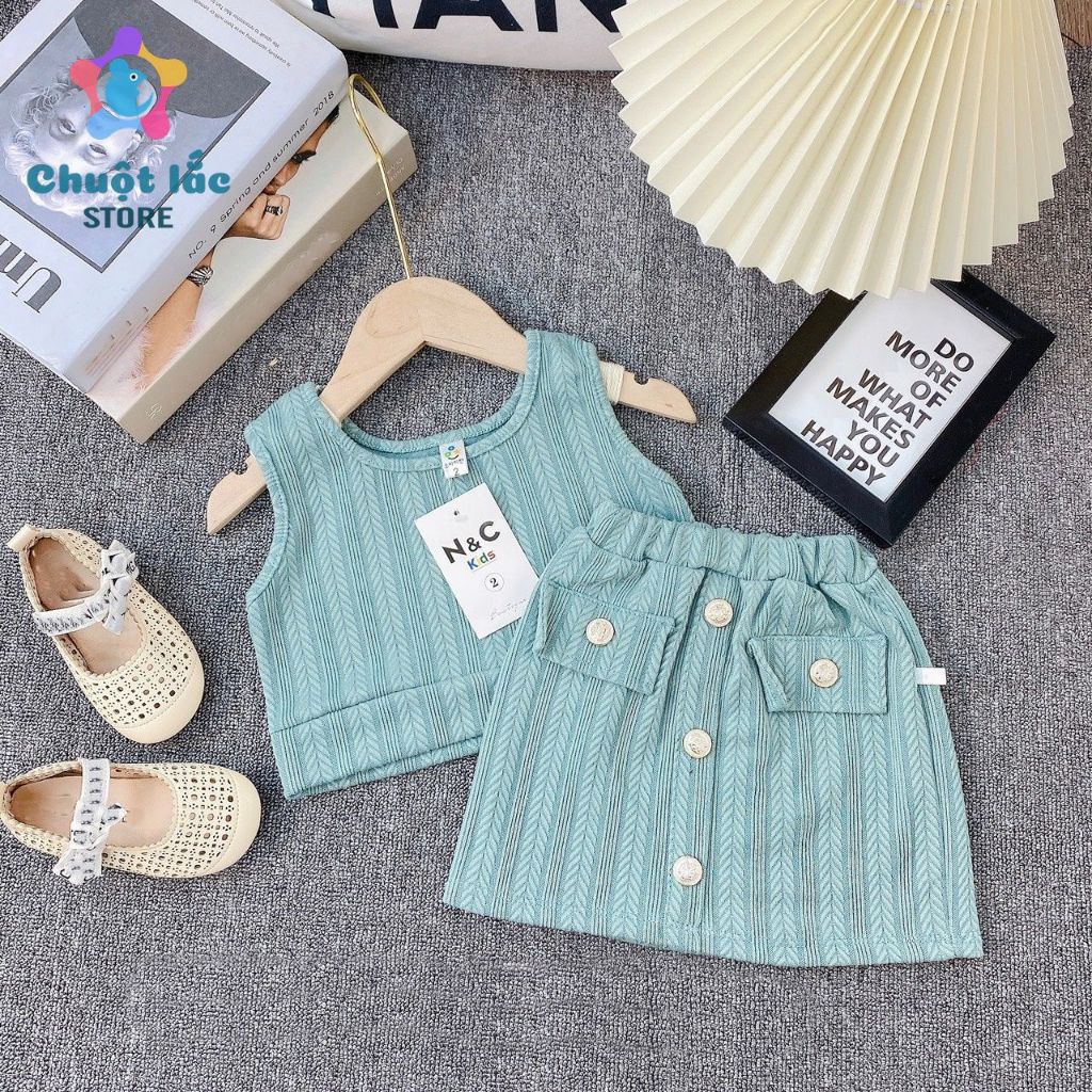 Sét bộ bé gái gồm áo croptop và chân váy len mềm cá tính 8kg đến 20kg