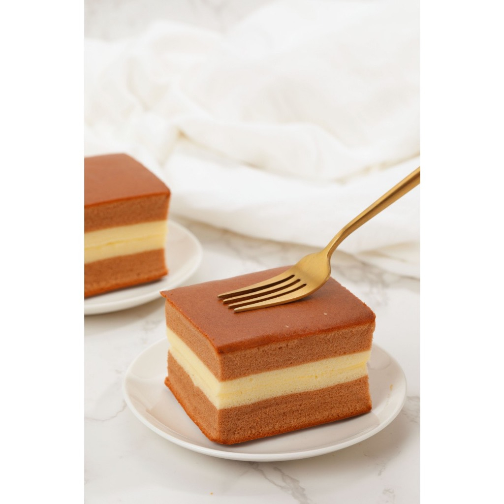 SẴN HCM - Bánh bông lan mongto/gongto/ bánh bông lan vị dâu /socola Chao’ls/Chal’su