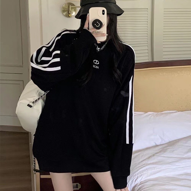 SIÊU PHẨM ÁO SWEATER DÀI TAY FORM RỘNG CHẤT LIỆU NỈ BÔNG 2 MÀU SIÊU XINH NAM NỮ MẶC ĐÔI SIÊU ĐẸP